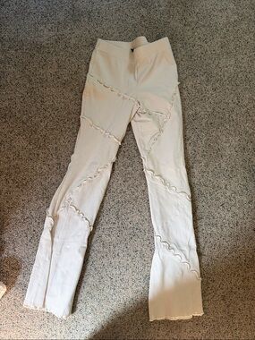 Cream Ribbed Ruffle Seam Flare Leggings